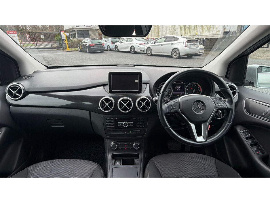 2013 Mercedes-Benz B Class  €11,000