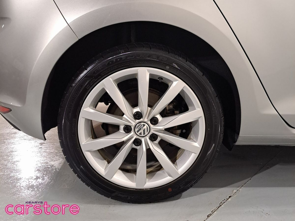 2016 Volkswagen Golf High Line 1.2TSI DSG 5DR 105BHP €17,880