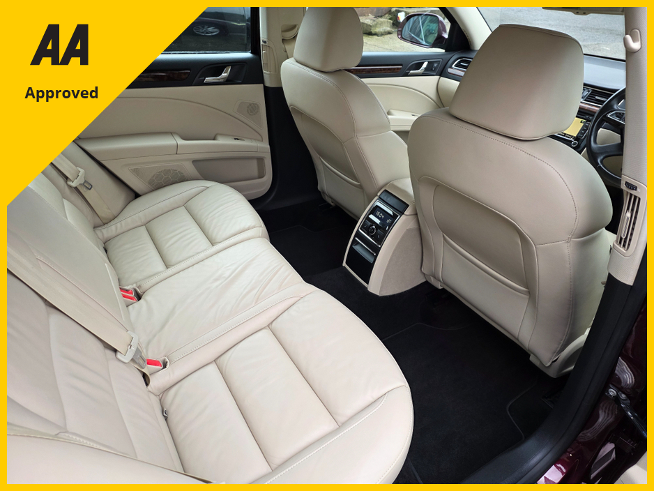 2014 Skoda Superb - image 14