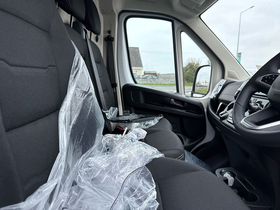 2026 Peugeot Boxer - image 11