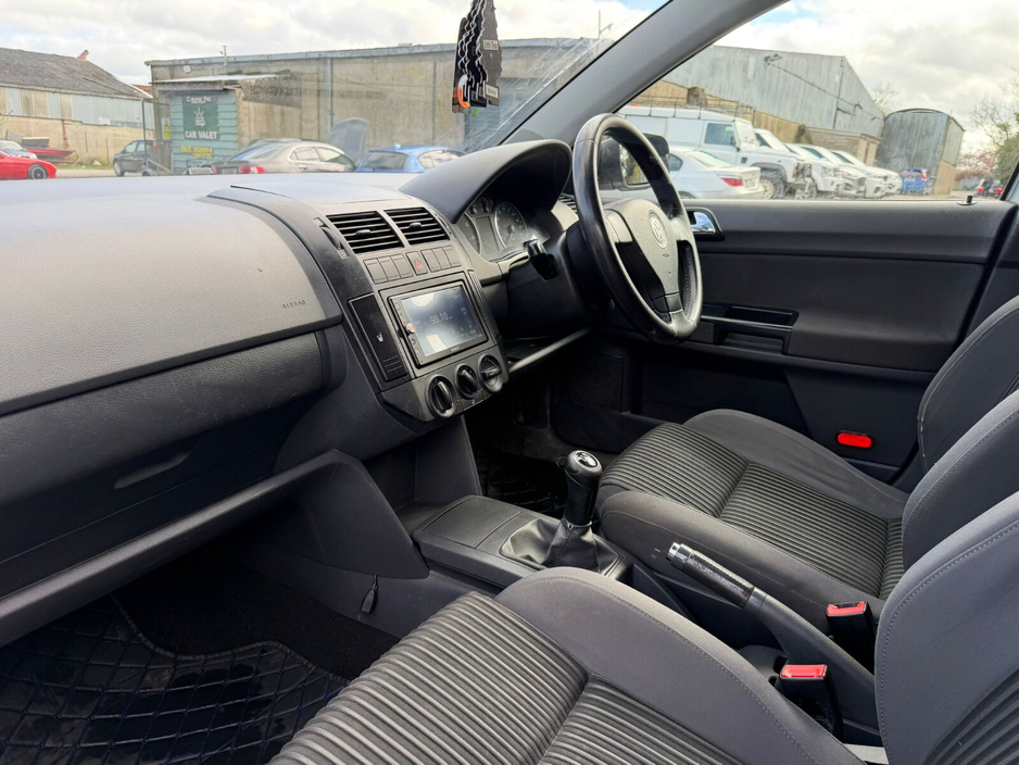 2007 Volkswagen Polo - image 13