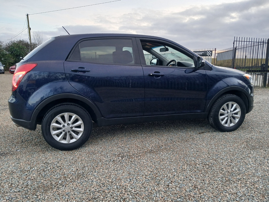 2015 Ssangyong Korando - image 6