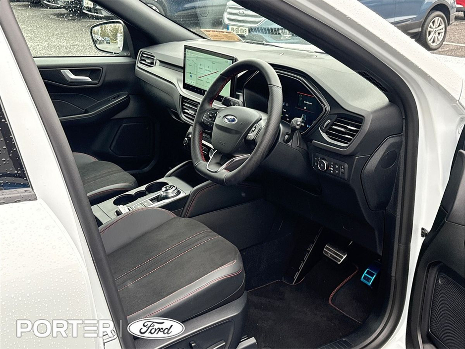 2026 Ford Kuga - image 9