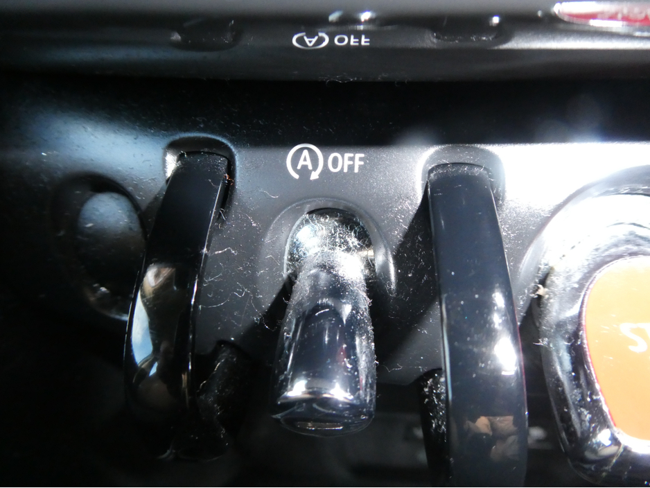 2017 MINI Countryman - image 20