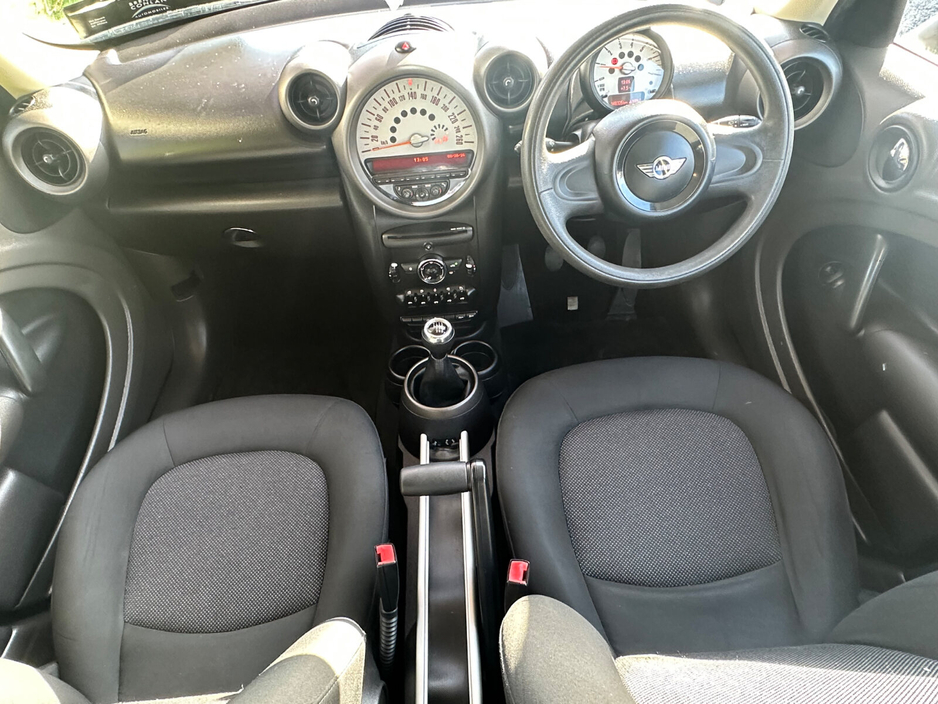 2012 MINI Hatch - image 6