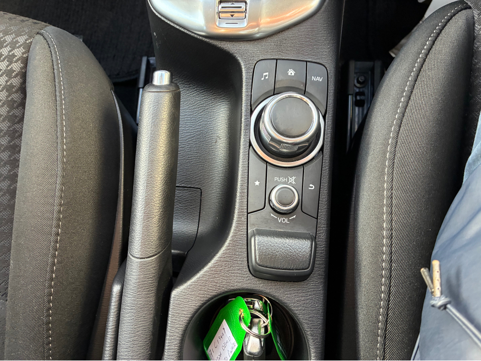 2017 Mazda Demio - image 16