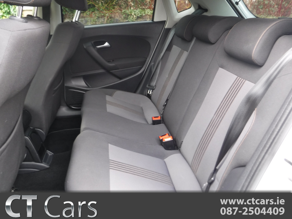 2016 Volkswagen Polo - image 11