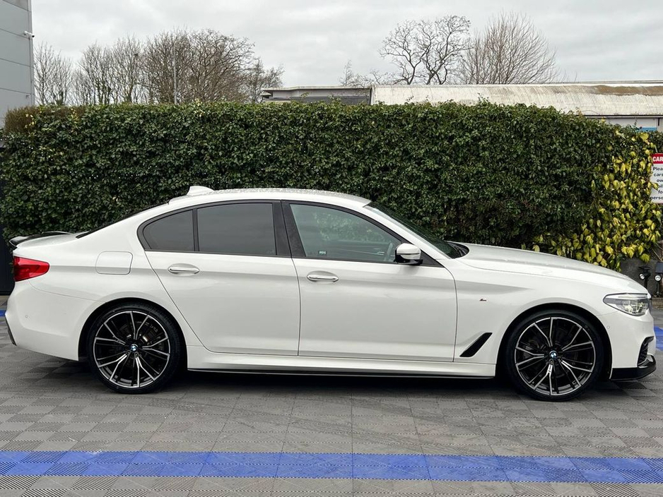 2018 BMW 5 Series 523d M-SPORT COMPETITION 2.0 AUTO // POWERED HALF ALCANTARA M-SPORT SEATS // 360 PARKING CAMERA // DIGITAL CLUSTER €28,900