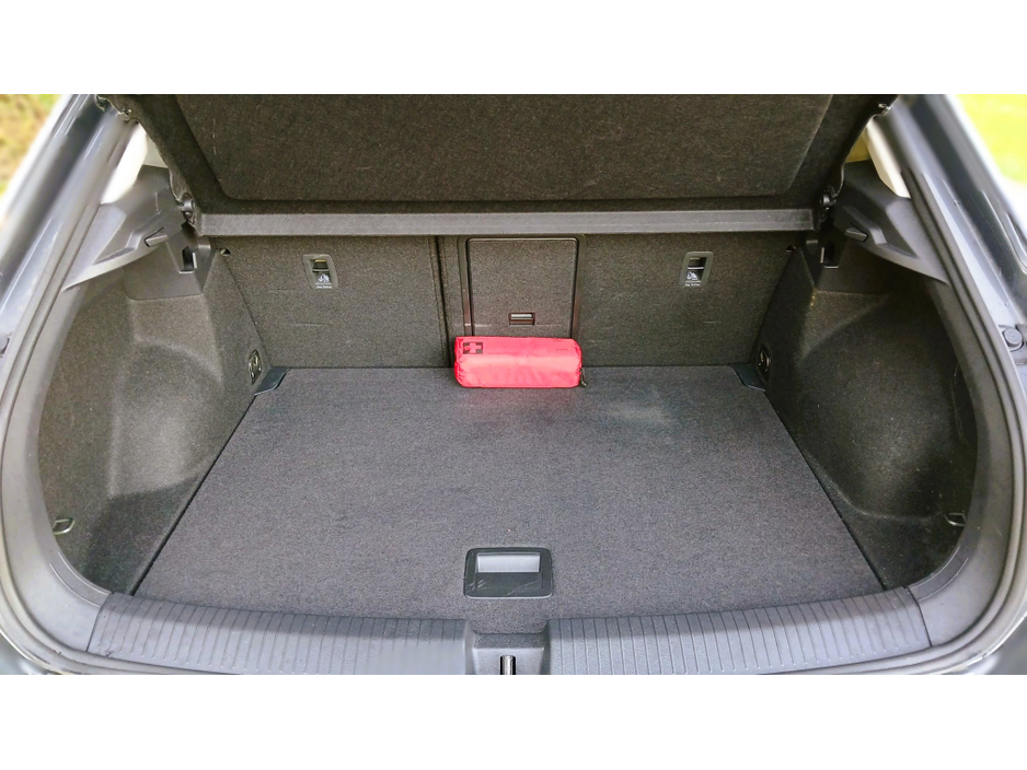 2024 Volkswagen T-Roc STYLE 2.0 TDI MANUAL 6SPEED FWD 116HP €29,500