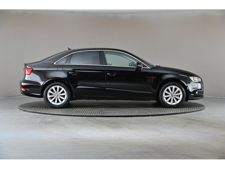 2015 Audi A3 - image 12