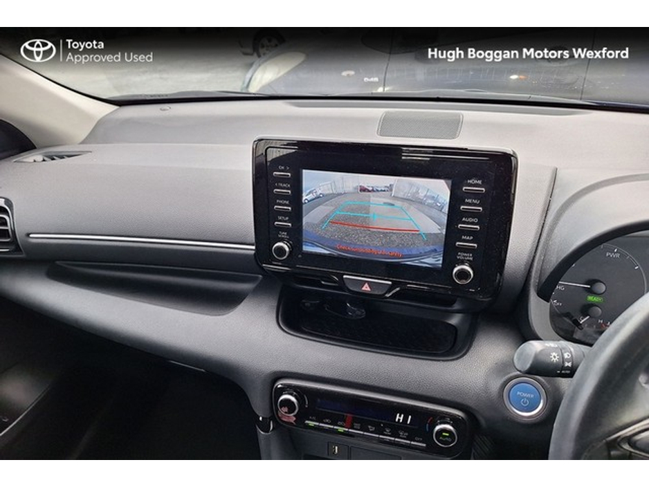 2023 Toyota Yaris HYBRID LUNA, VERY LOW MILEAGE! €23,995