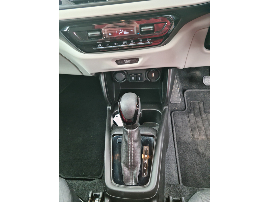 2025 Suzuki Swift - image 9