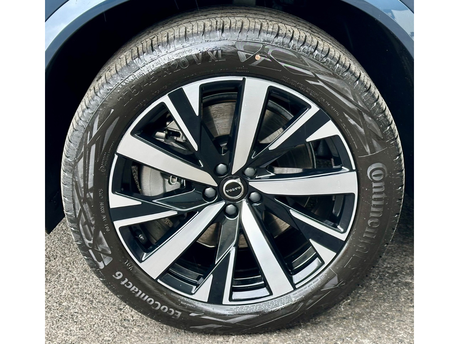 2026 Volvo XC90 - image 28