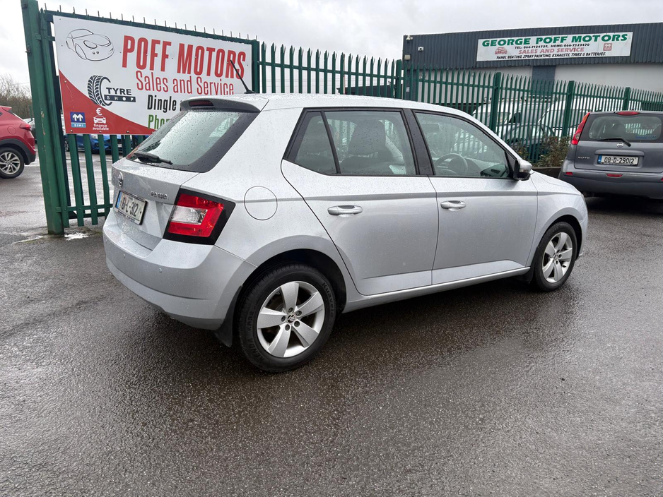 2016 Skoda Fabia - image 5