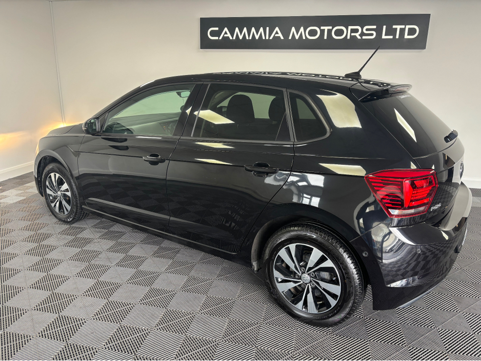 2018 Volkswagen Polo - image 3