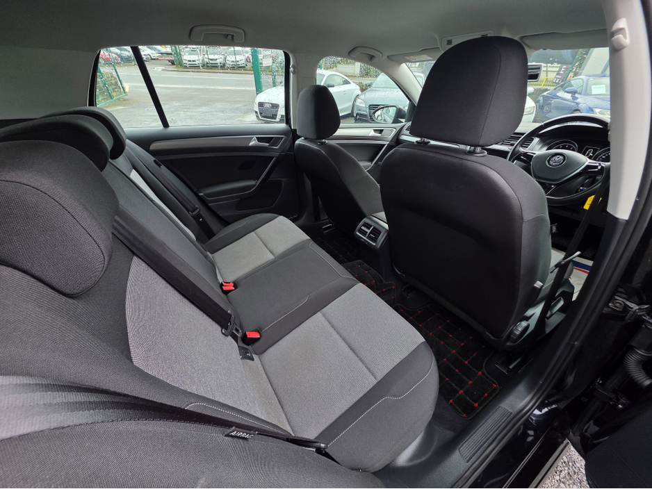 2016 Volkswagen Golf - image 7