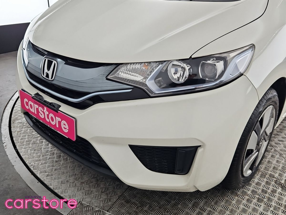 2015 Honda Fit FIT DAA-GP5 HYBRID 5DR AUTO €10,880