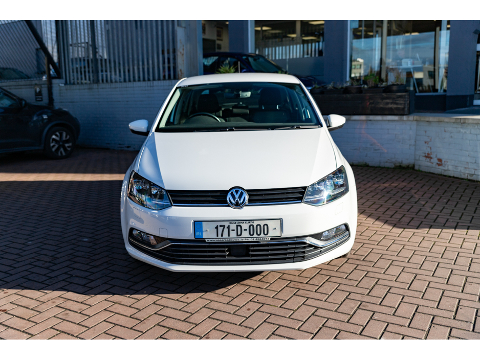 2017 Volkswagen Polo - image 8