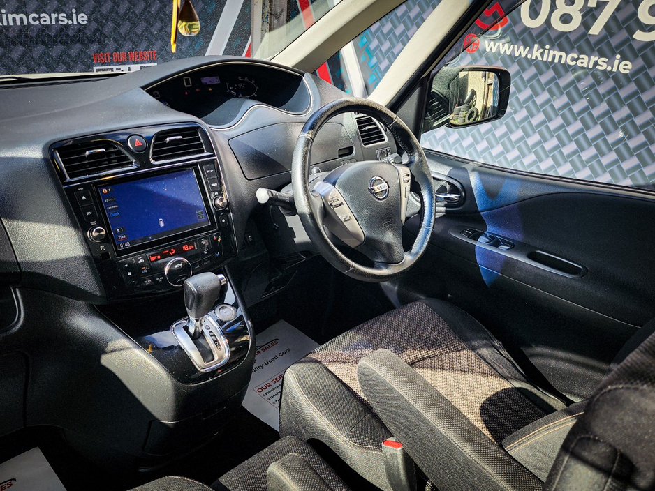 2015 Nissan Serena - image 13