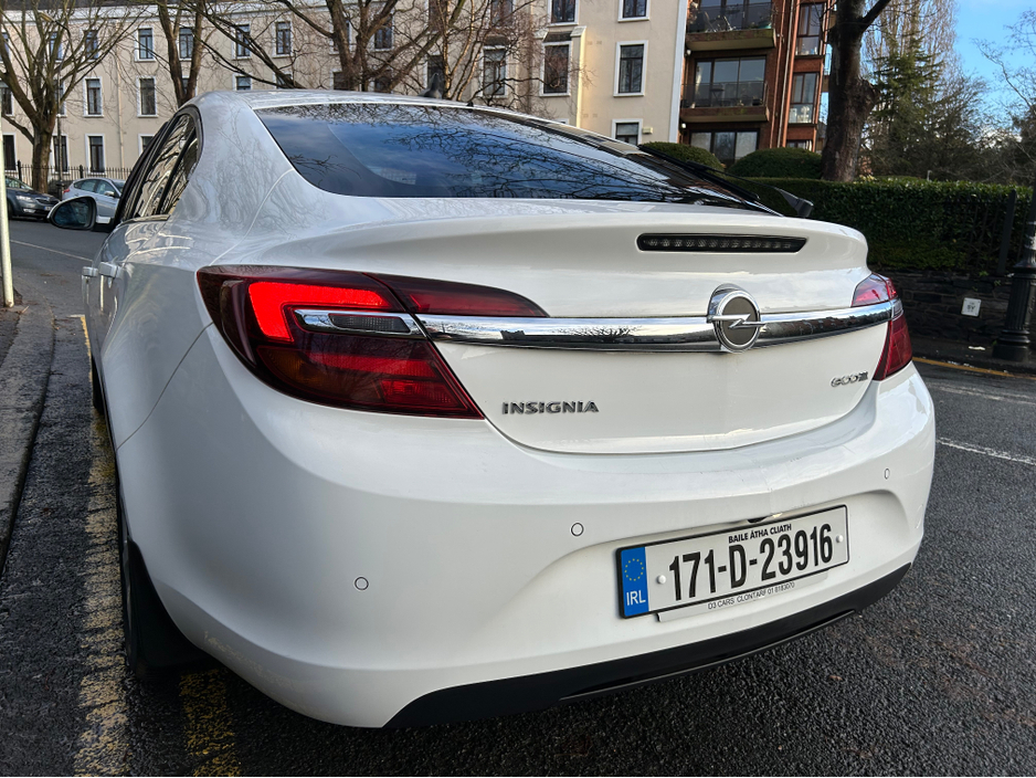 2017 Opel Insignia LEATHER INTERIOR PARKING CAMERA SAT NAV 1.6 CDTI 136PS €7,495