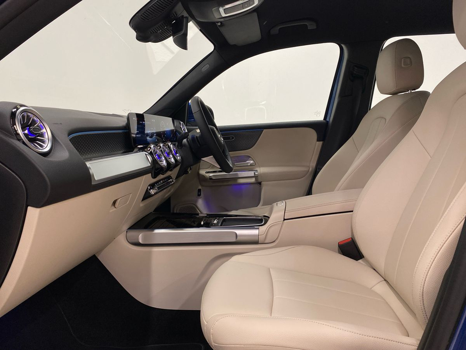 2025 Mercedes-Benz GLB GLB 180 Progressive Plus - 7 seater | Heated Seats, Reversing Camera €61,950