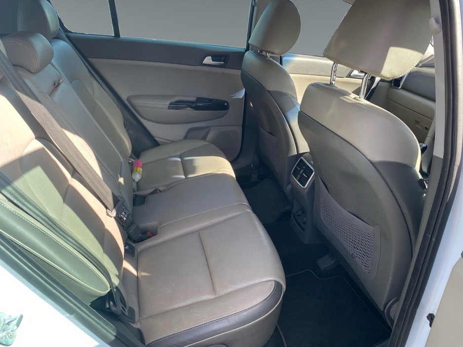 2017 Kia Sportage - image 12