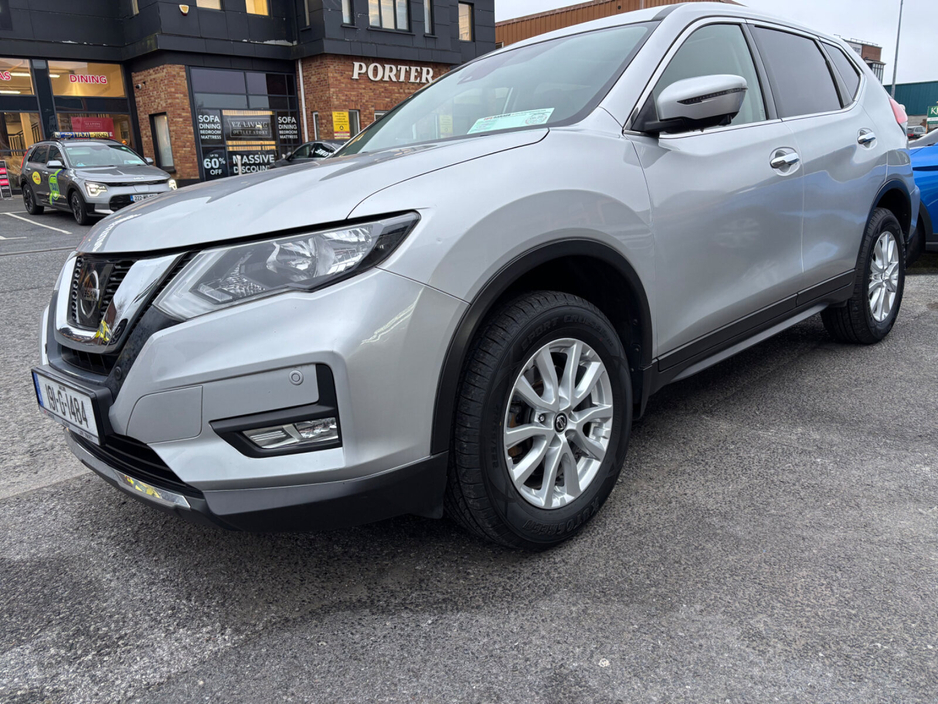 2019 Nissan X-Trail - image 2