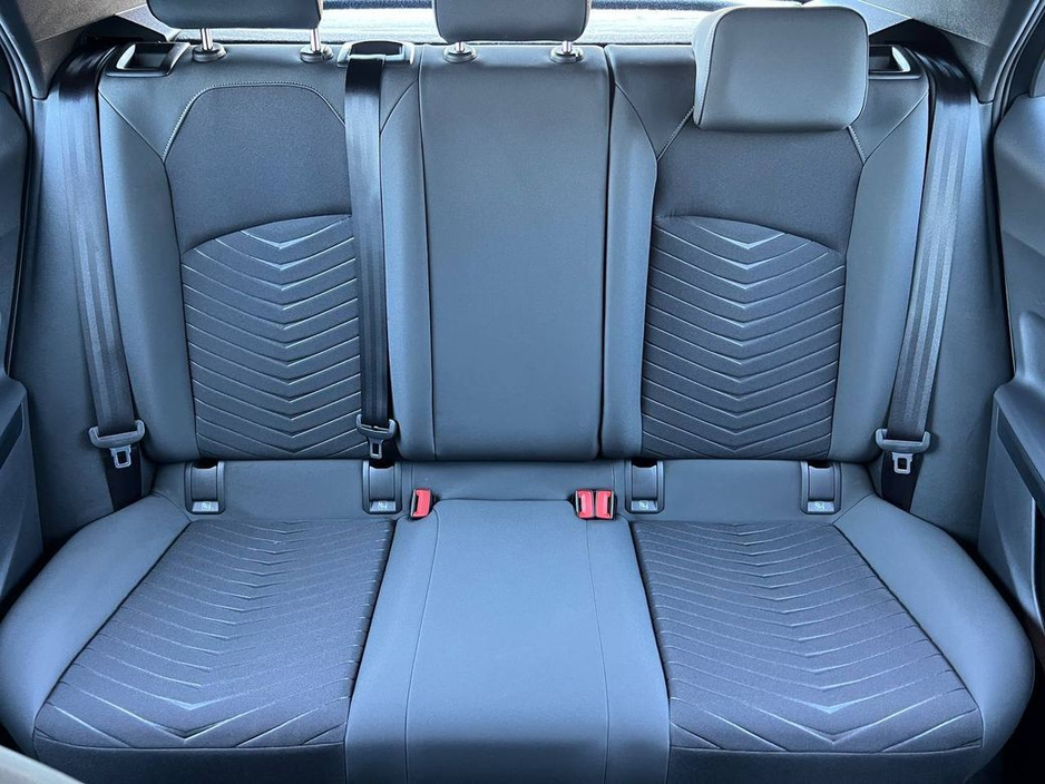 2023 Cupra Born - image 12