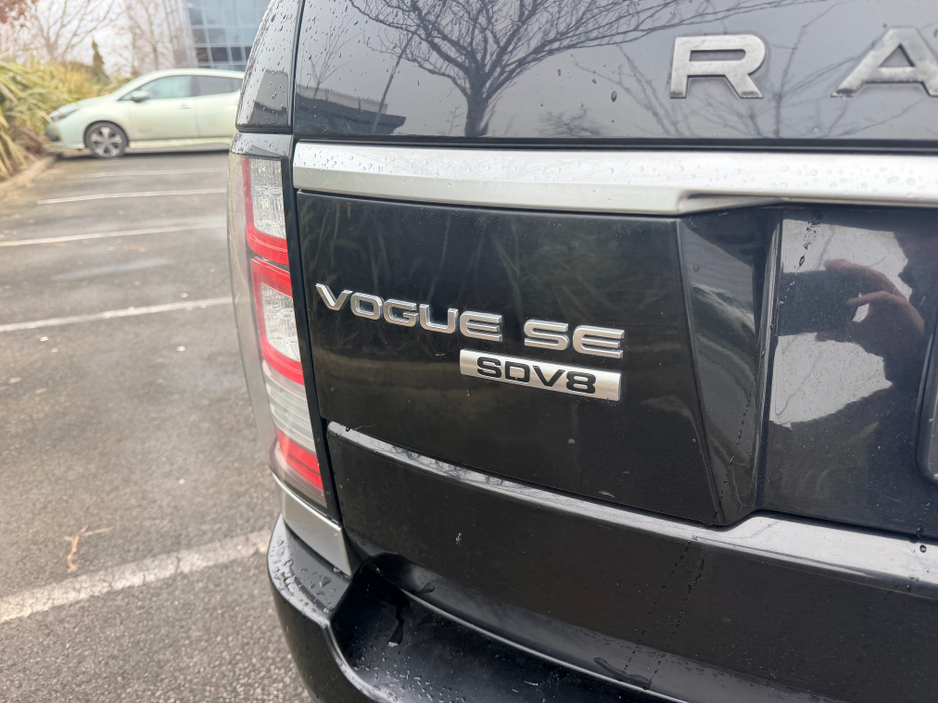 2013 Land Rover Range Rover - image 9