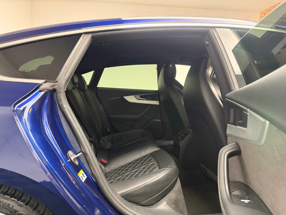 2017 Audi S5 - image 12