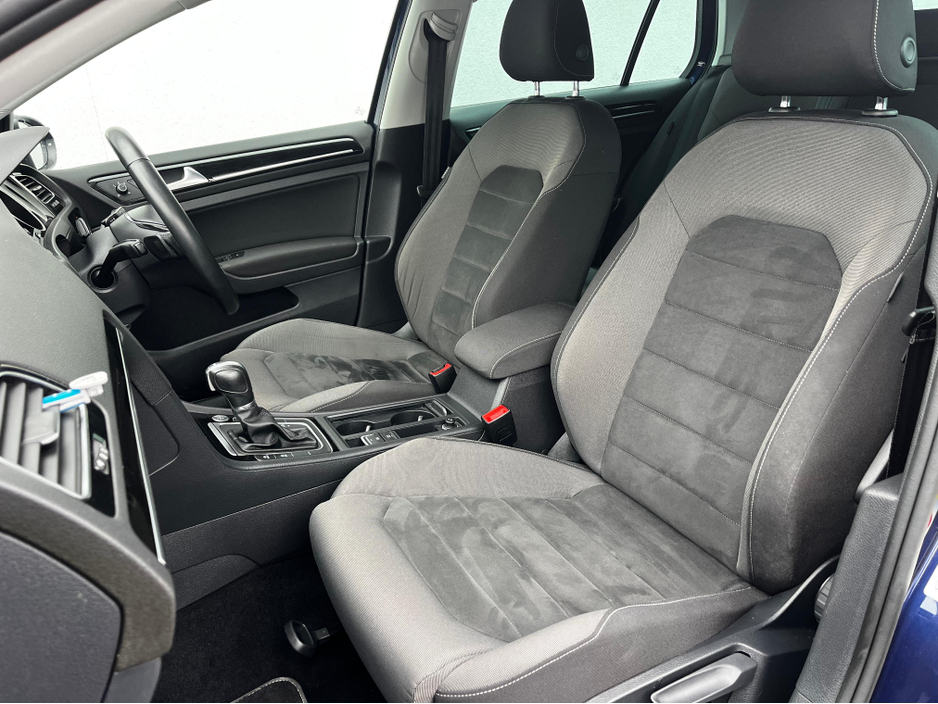 2018 Volkswagen Golf - image 18