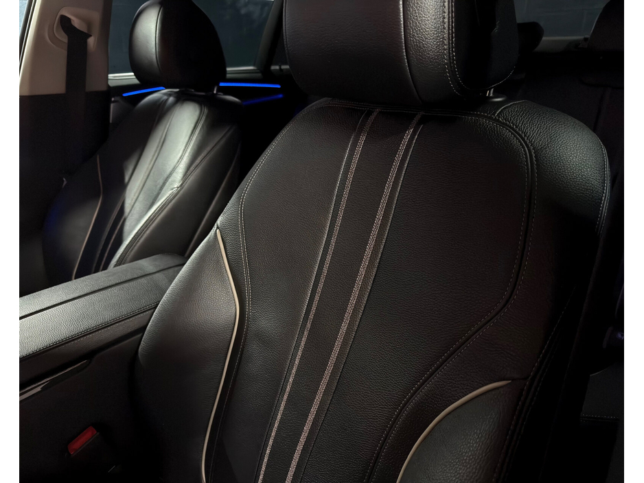 2017 BMW 5 Series - image 26