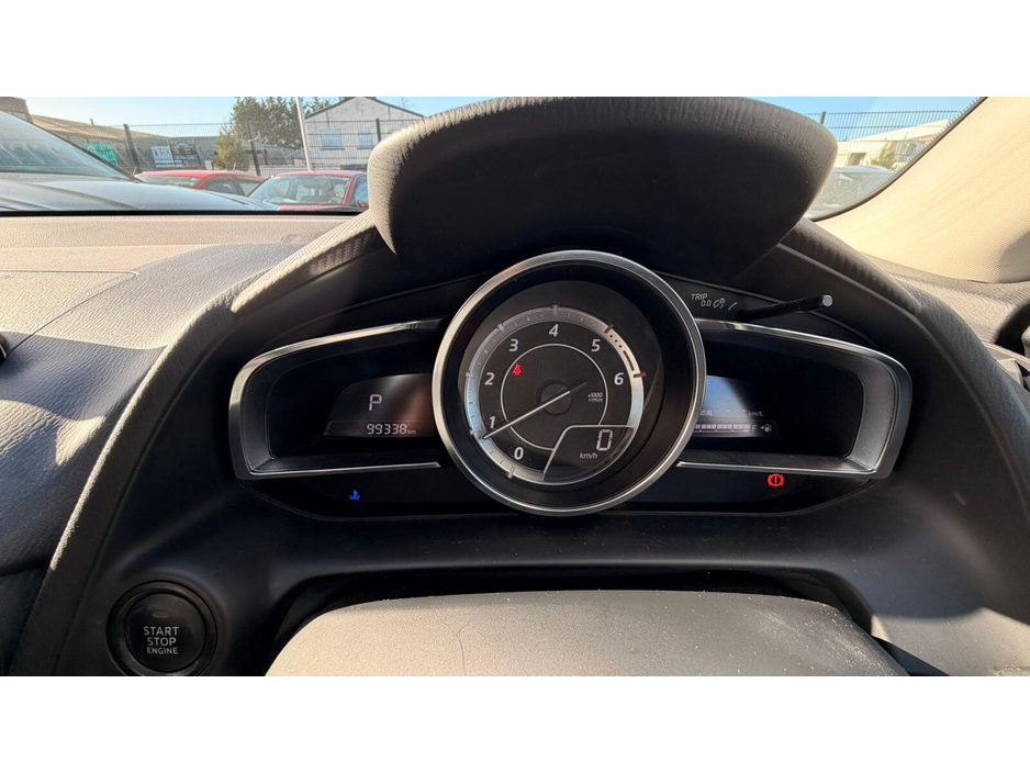 2015 Mazda Demio - image 14