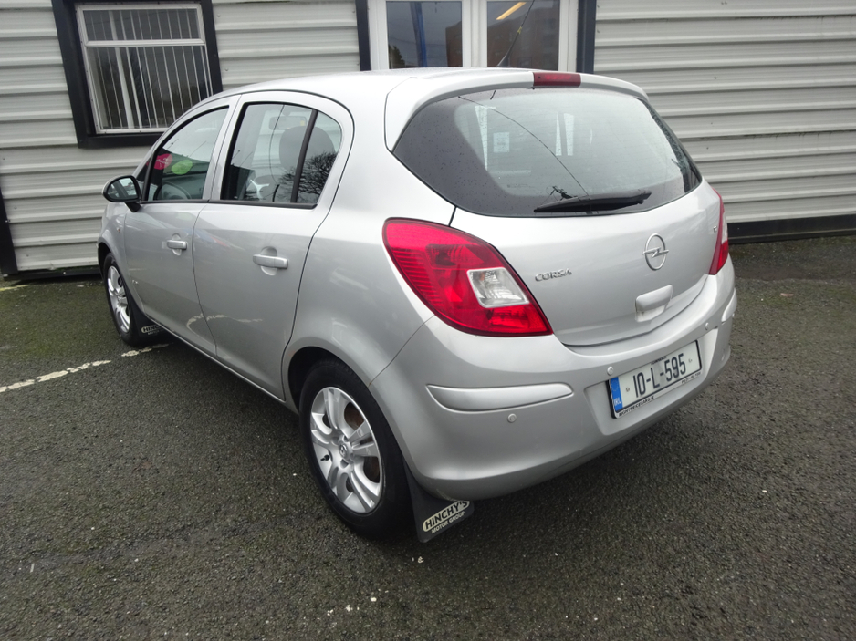 2010 Opel Corsa - image 5