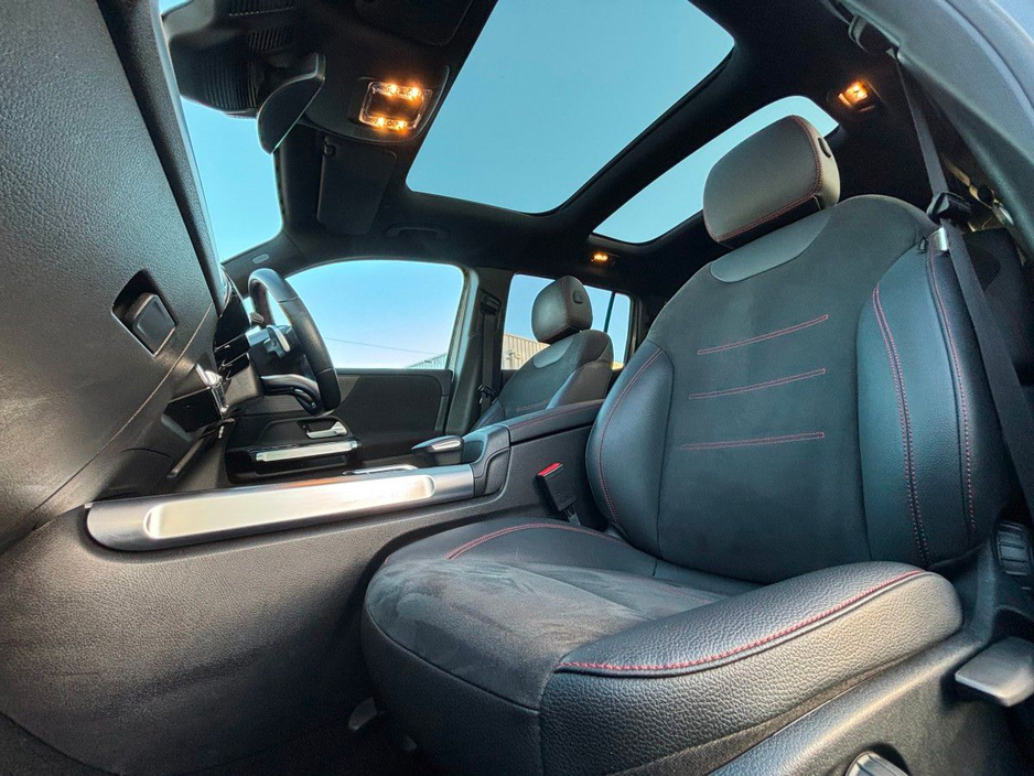 2023 Mercedes-Benz EQB AMG LINE PREMIUM 300 SUNROOF €38,995