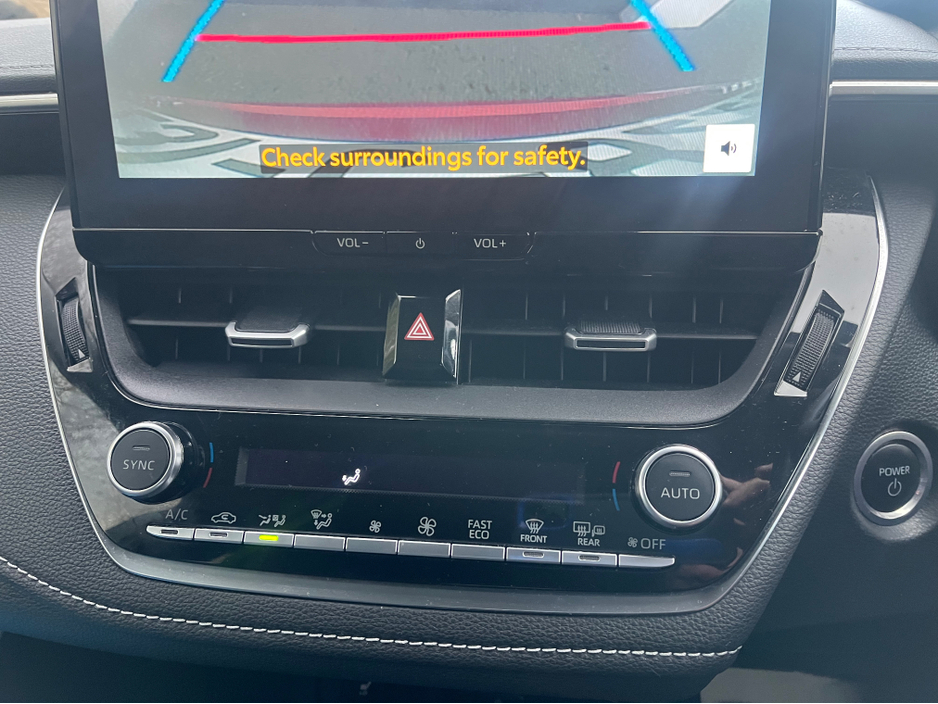 2023 Toyota Corolla - image 8