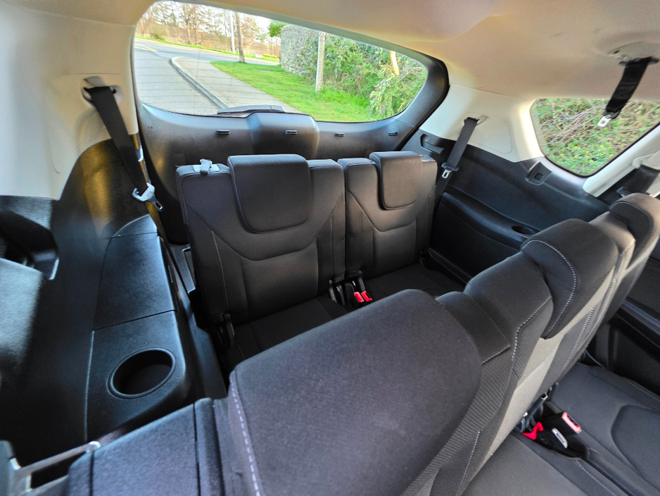 2017 Ford S-Max - image 11