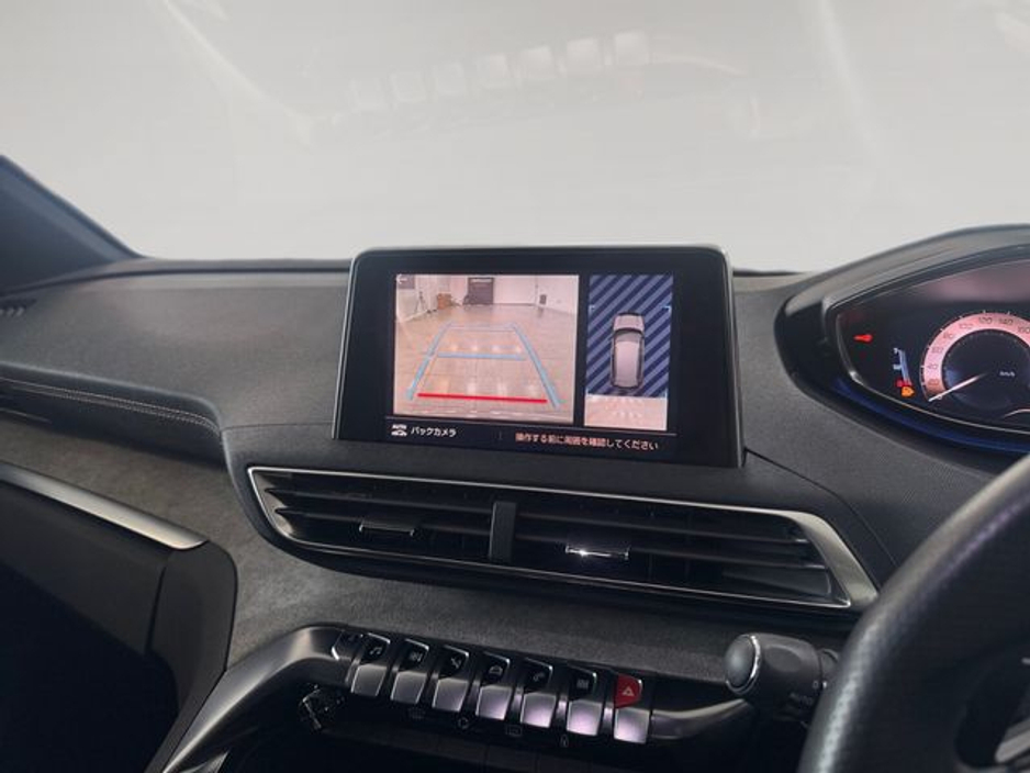 2018 Peugeot 3008 - image 14