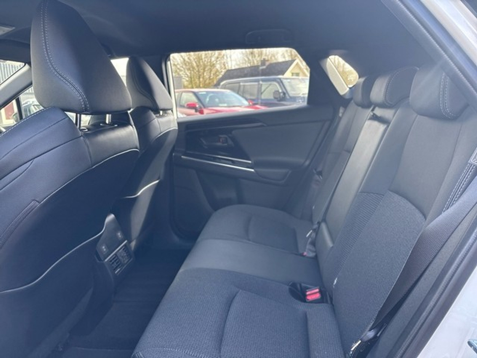 2022 Toyota bZ4X - image 7