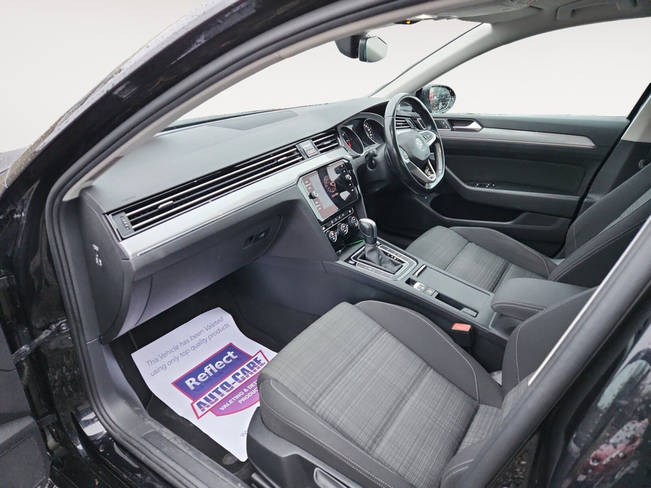 2020 Volkswagen Passat 1.6 TDI 120HP Business DSG €18,900
