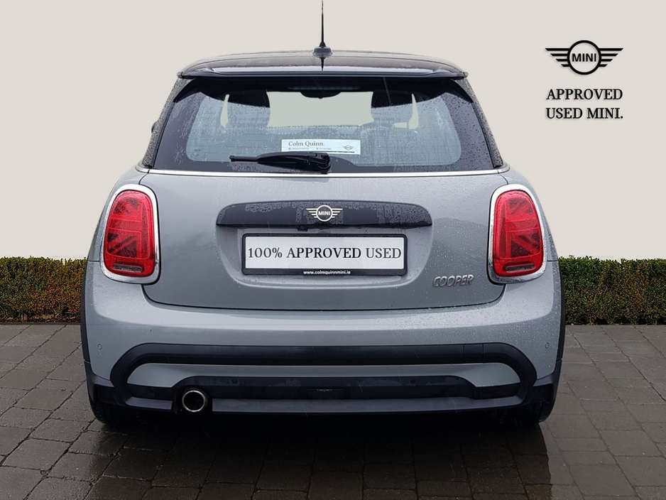 2023 MINI Hatch - image 13