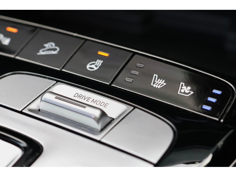 2023 Hyundai Tucson - image 12