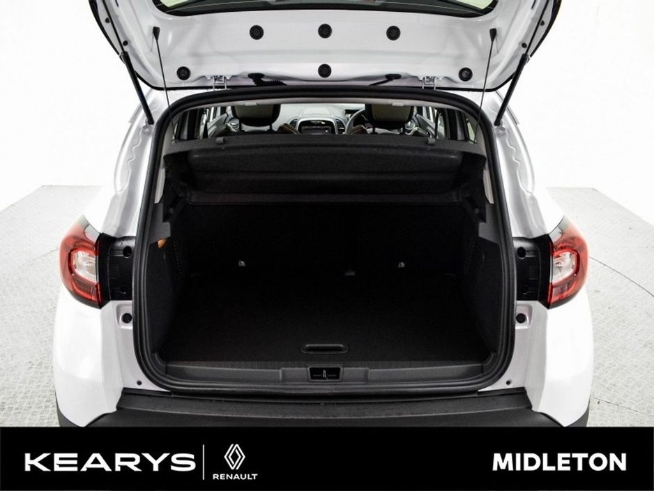 2020 Renault Captur - image 9