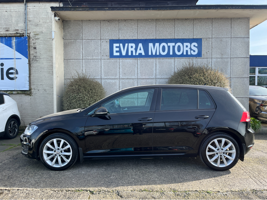 2016 Volkswagen Golf - image 6