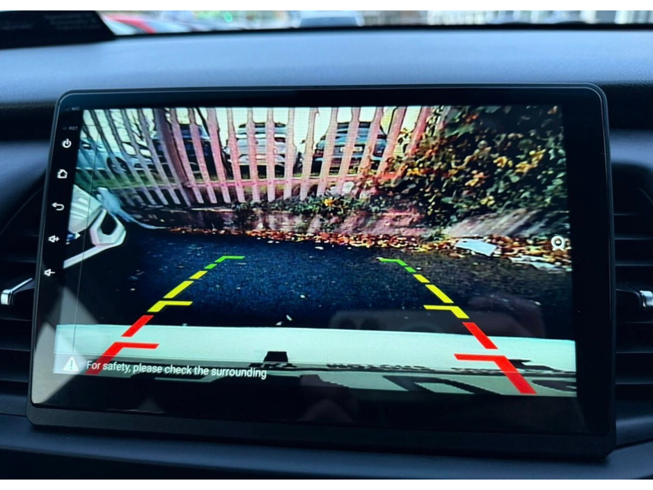 2021 Honda Fit - image 12