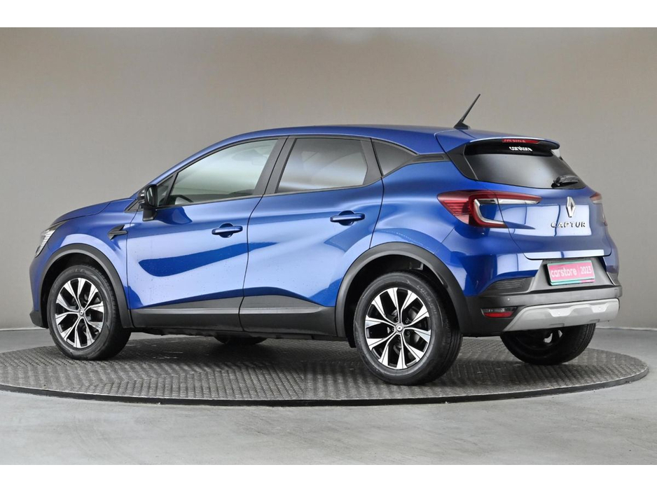 2023 Renault Captur - image 6