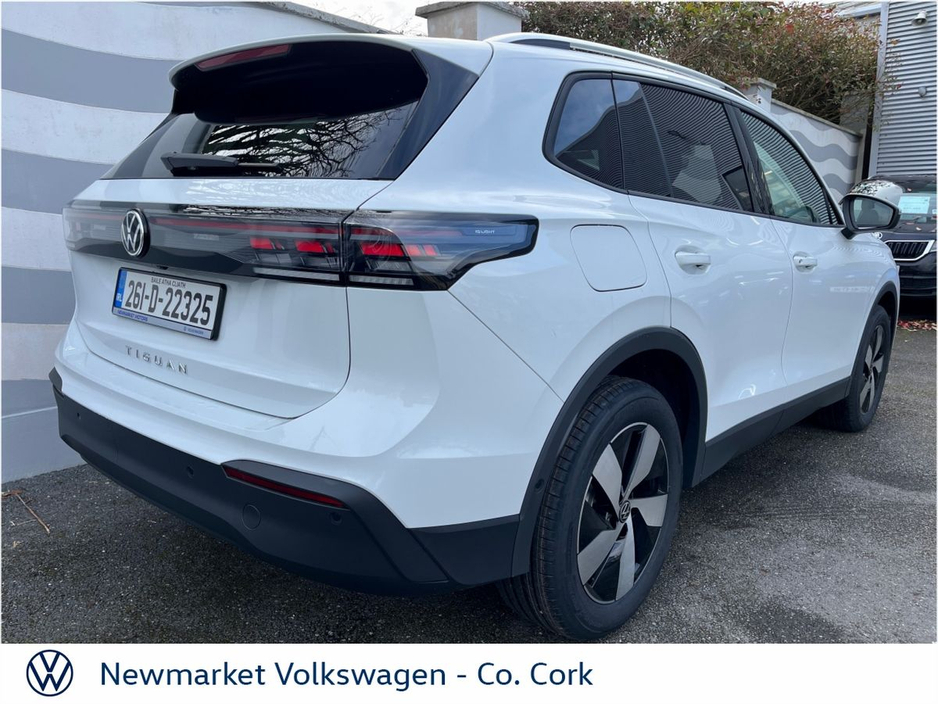 2026 Volkswagen Tiguan - image 9