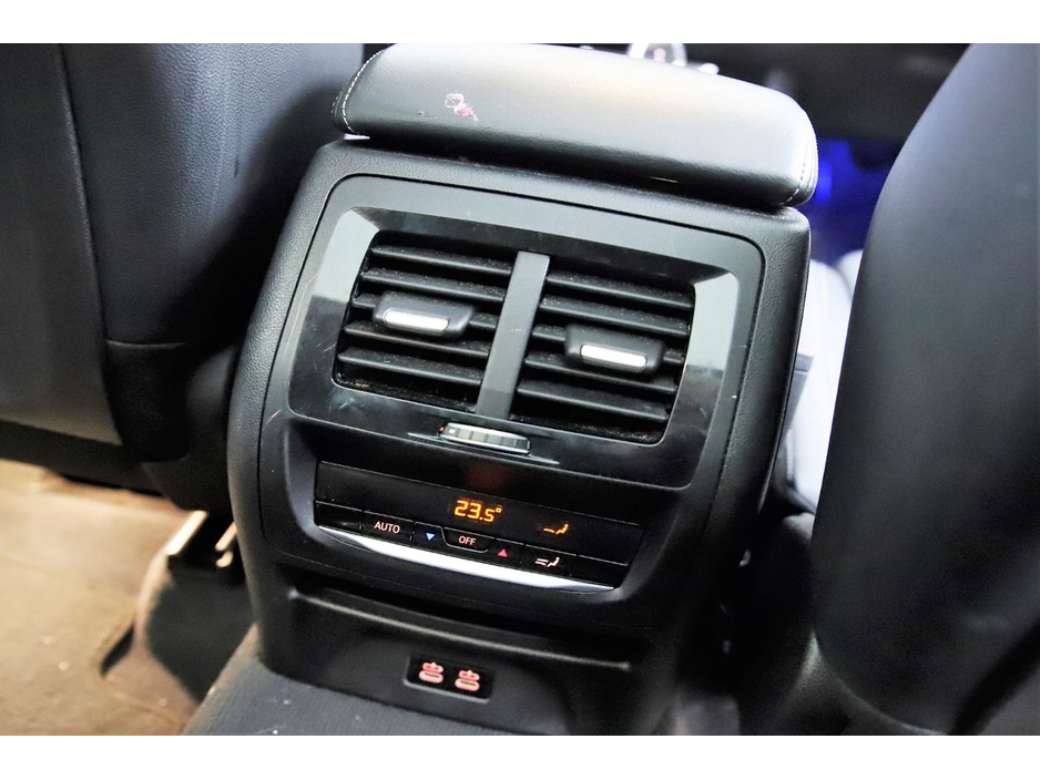 2020 BMW X3 - image 23