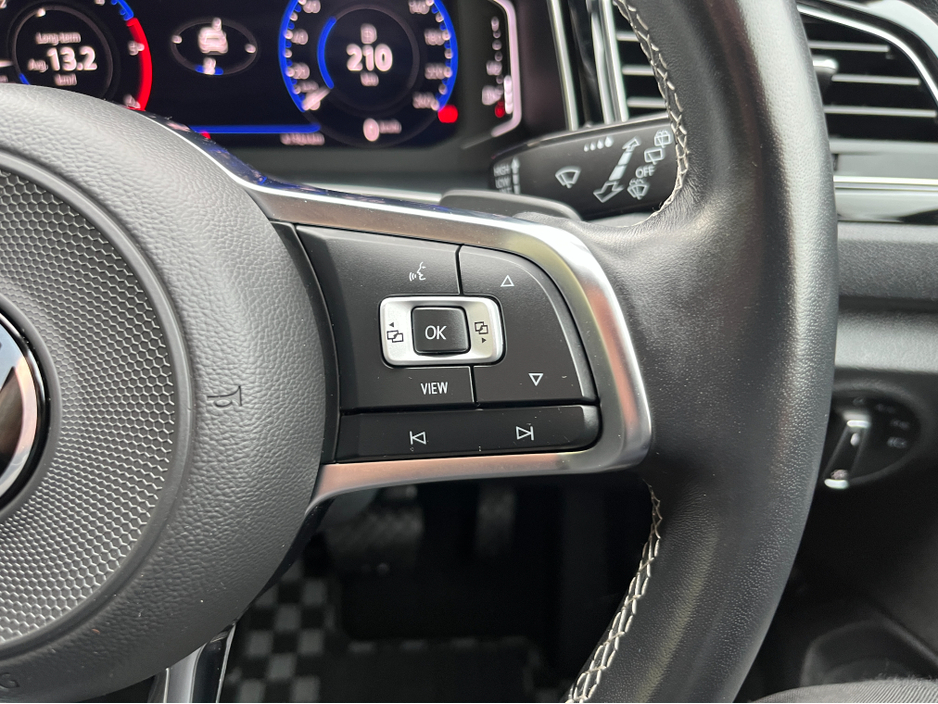 2022 Volkswagen T-Roc - image 22