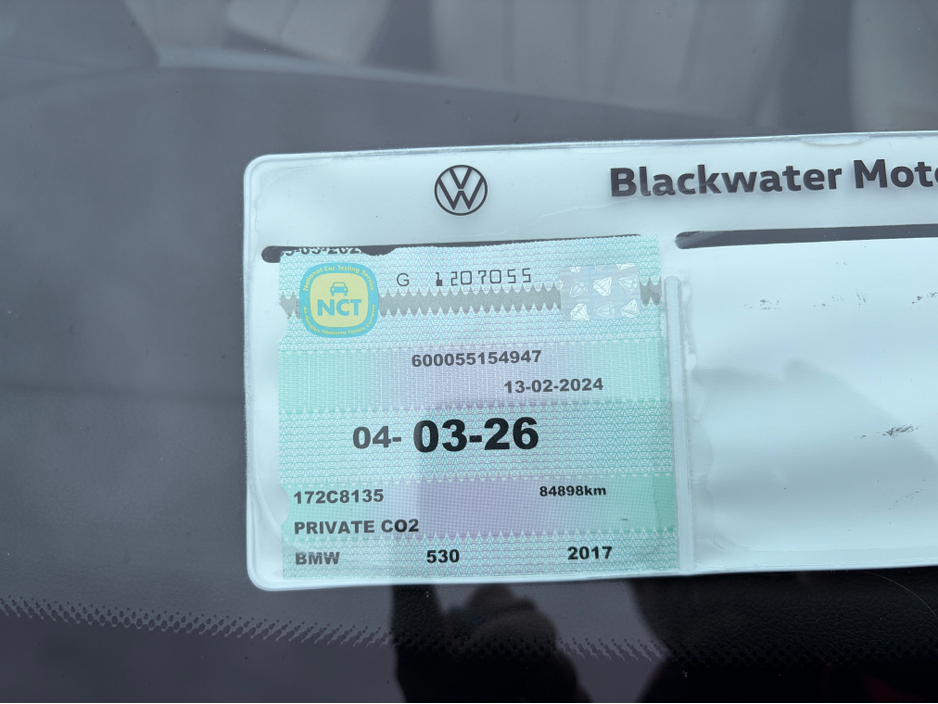 2017 BMW 5 Series - image 7